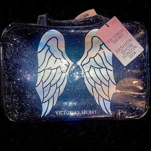Brand New Secret Hanging Cosmetic Case